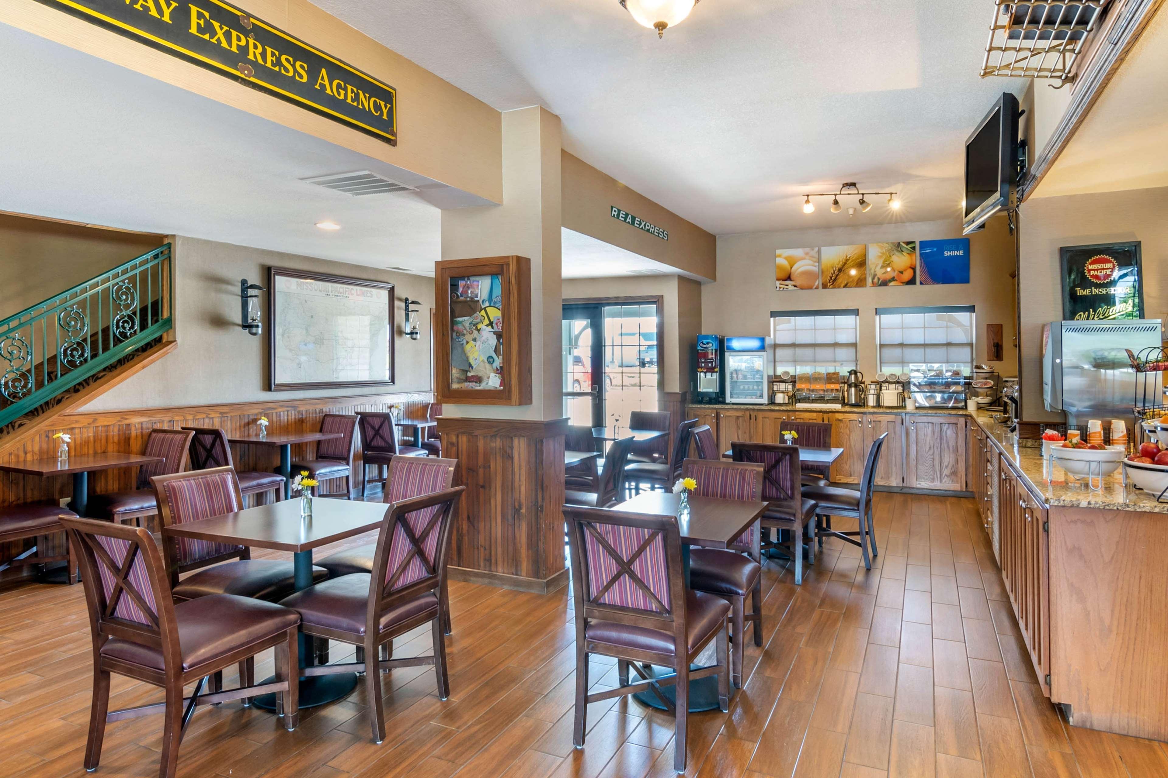 Comfort Inn Sedalia Station Екстериор снимка