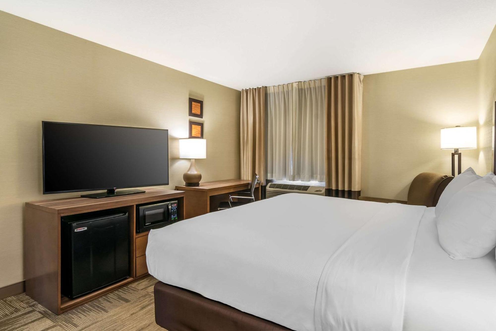 Comfort Inn Sedalia Station Екстериор снимка