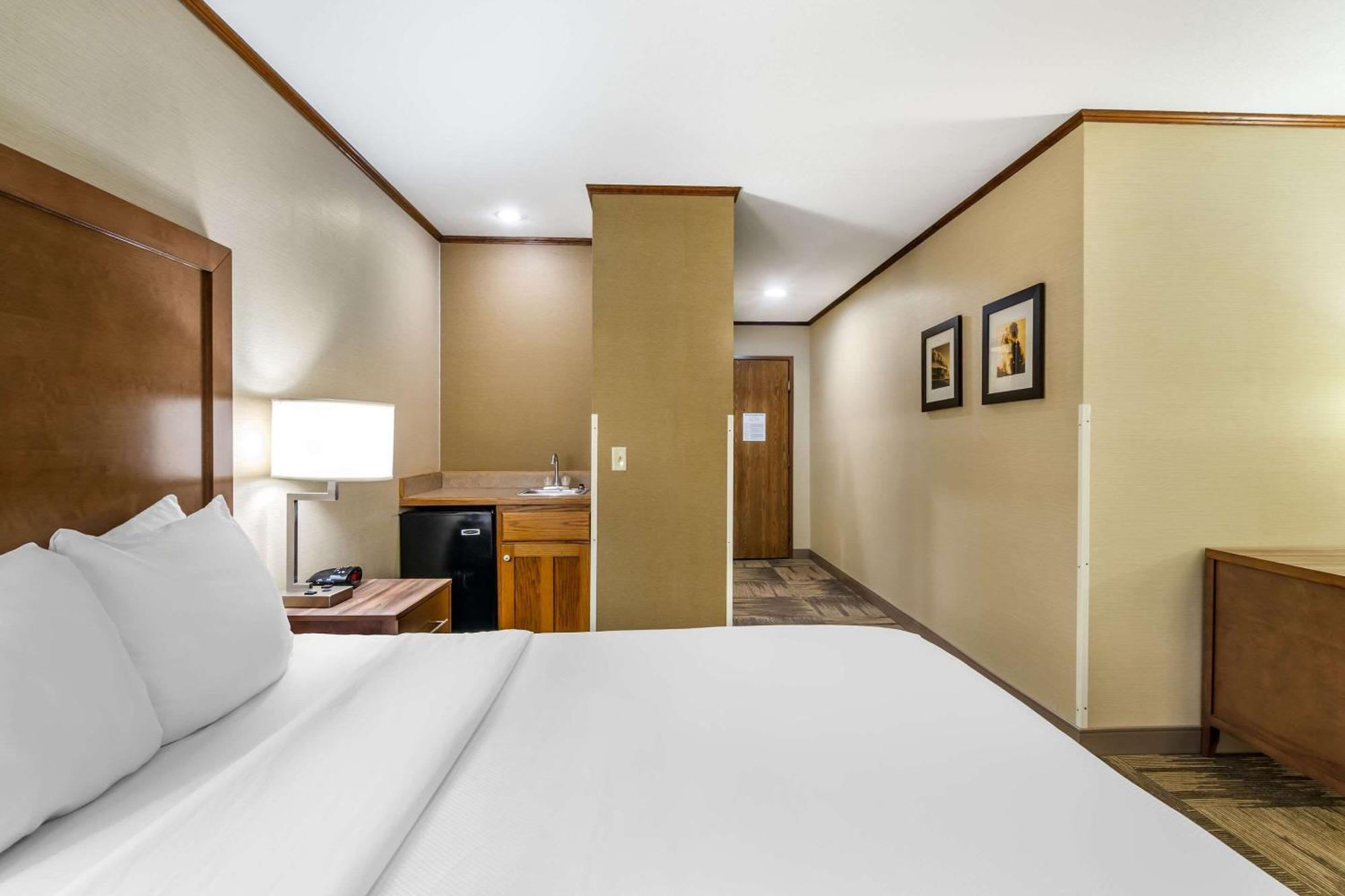 Comfort Inn Sedalia Station Екстериор снимка